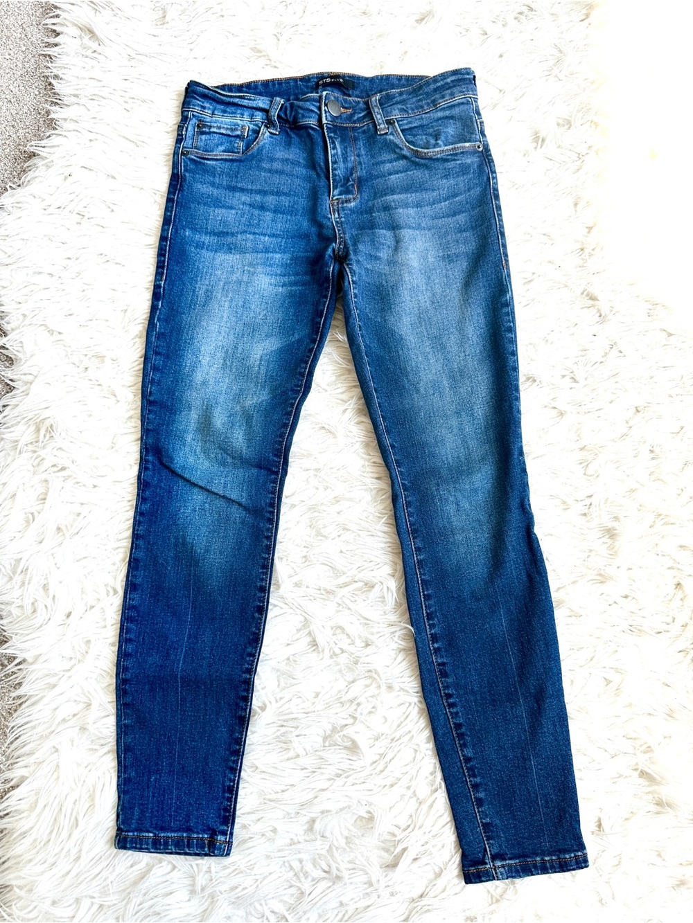 STS Blue Women's Skinny Jeans - Faded Blue Wash